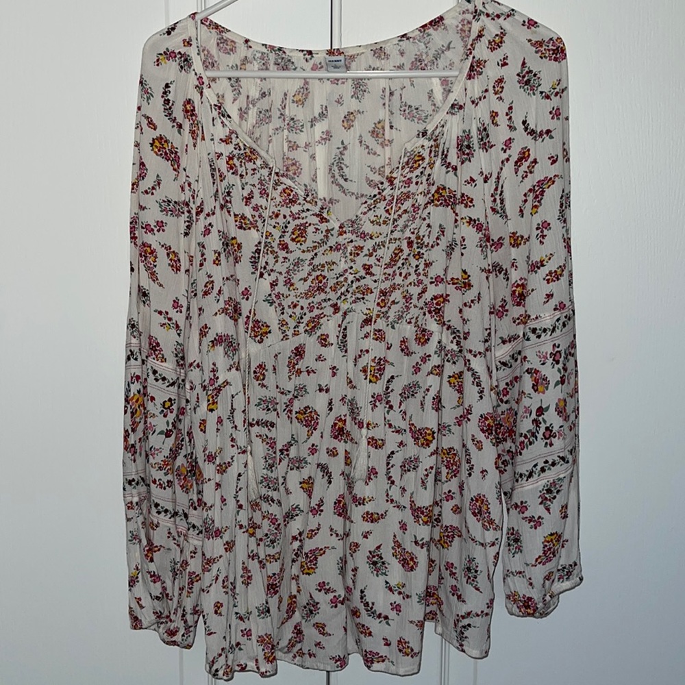 Floral flowy long sleeve top